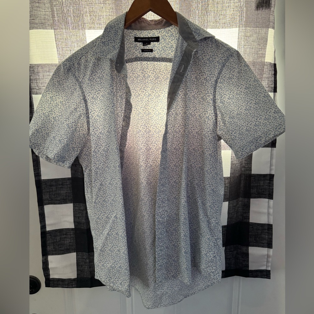 Men’s Button Front